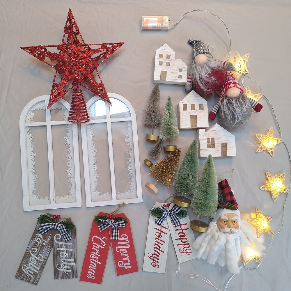 Mixed 19 Piece Lot Adorable Christmas Decorations-Topper, Tabletop, Signs, Swag
